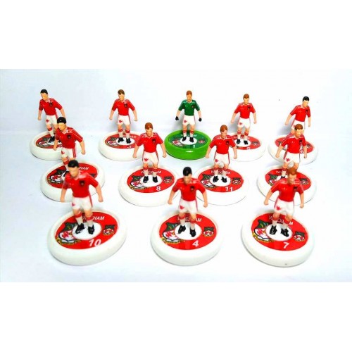 Subbuteo Andrew Table Wrexham 80's kit on WSB Professional bases
